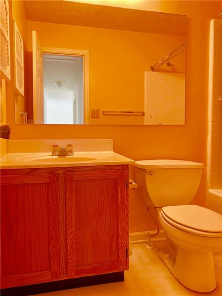 43 Peters Road Greensburg, PA 15601 - Photo 19 of 25 FULL BATH ON SECOND LEVEL