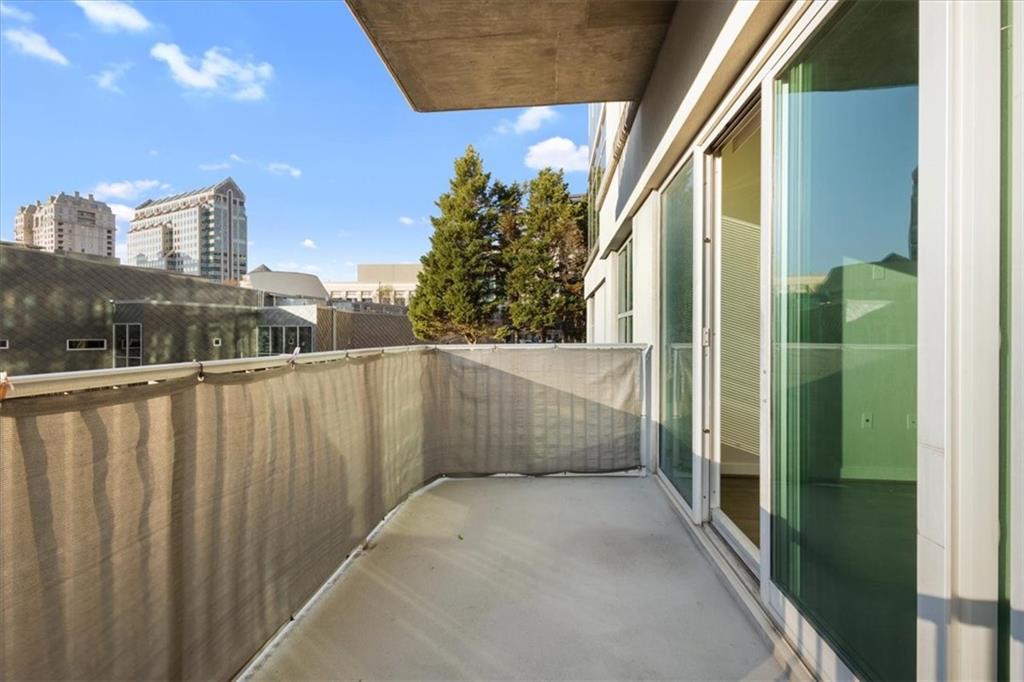250 Pharr Road Northeast, Unit 309 Atlanta, GA 30305 - Photo 21 of 37 a view of balcony with city view