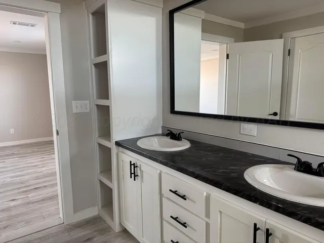 $219,900 | 110 East Heritage Lane, Happy, TX 79042