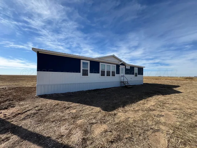 $219,900 | 110 East Heritage Lane, Happy, TX 79042