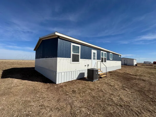 $219,900 | 110 East Heritage Lane, Happy, TX 79042