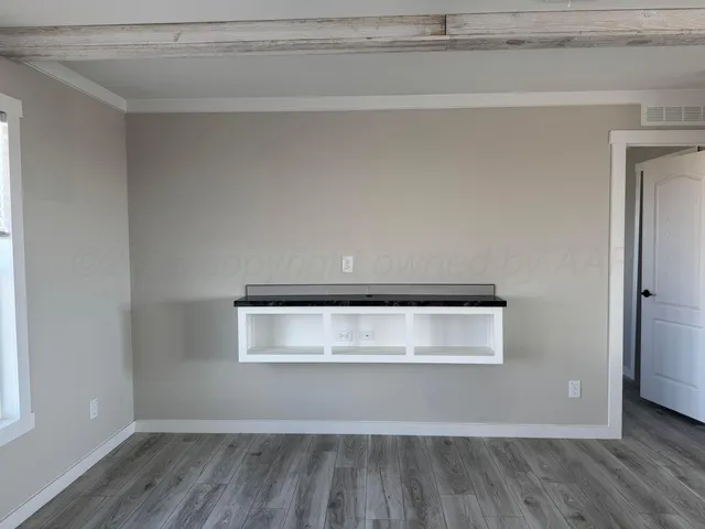 $219,900 | 110 East Heritage Lane, Happy, TX 79042