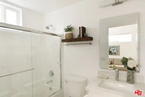 $1,349,000 | 857 1/2 Hyperion Avenue, Los Angeles, CA 90029