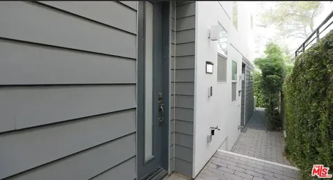 $1,349,000 | 857 1/2 Hyperion Avenue, Los Angeles, CA 90029