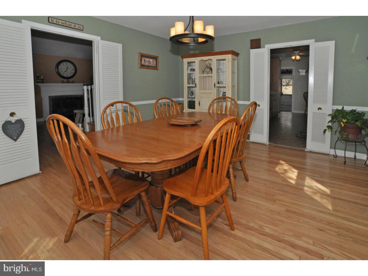 11 Johns Road Cheltenham, PA 19012 - Photo 8 of 25 Dining Room
