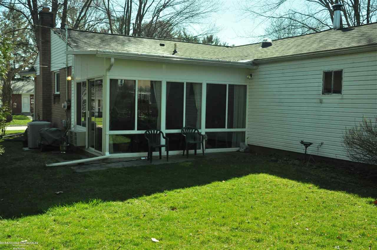 523 Miller Avenue Rochester, MI 48307 - Photo 9 of 28