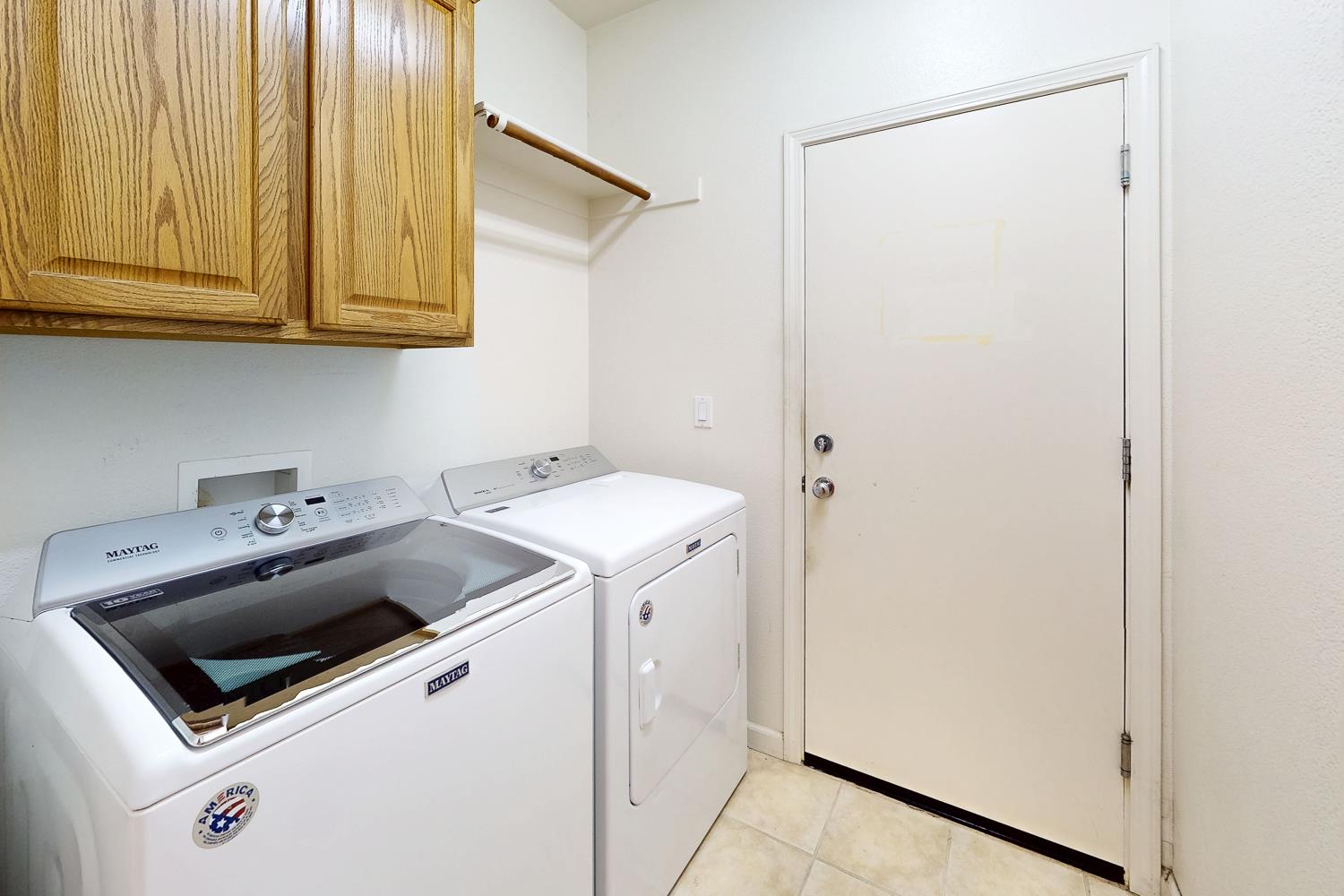 1920 Indiana Street Gridley, CA 95948 - Photo 43 of 66 a utility room with dryer and washer
