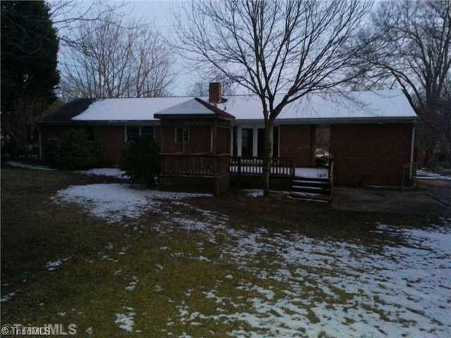 2904 Cromwell Road Greensboro, NC 27407 - Photo 2 of 6 Exterior Back.