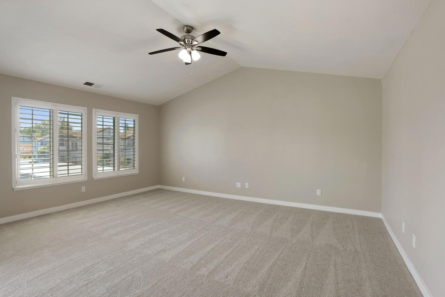 3905 Dale Road, Unit E Modesto, CA 95356 - Photo 9 of 34