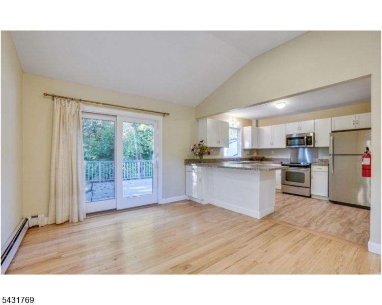 67 River Road Flanders, NJ 07836 - Photo 9 of 27