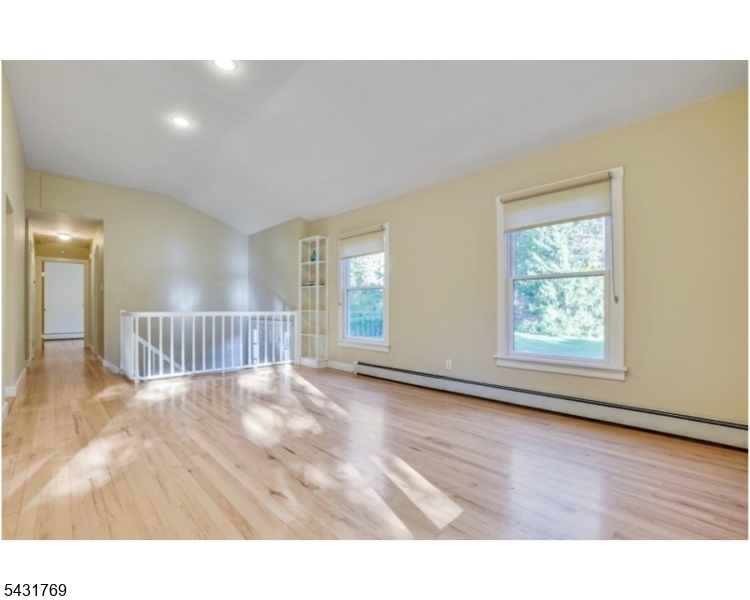67 River Road Flanders, NJ 07836 - Photo 10 of 27
