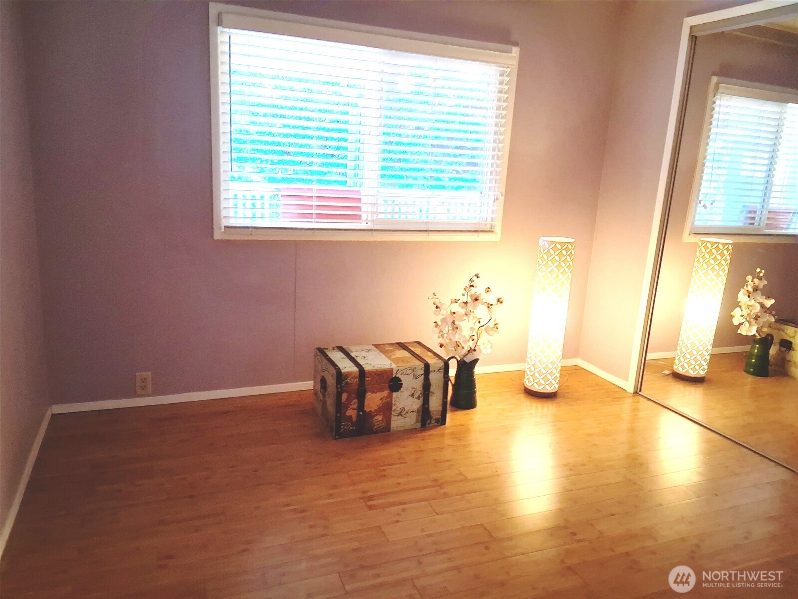 815 124th Street Southwest, Unit 36 Everett, WA 98204 - Photo 24 of 32 a view of a dining room with a table and chairs