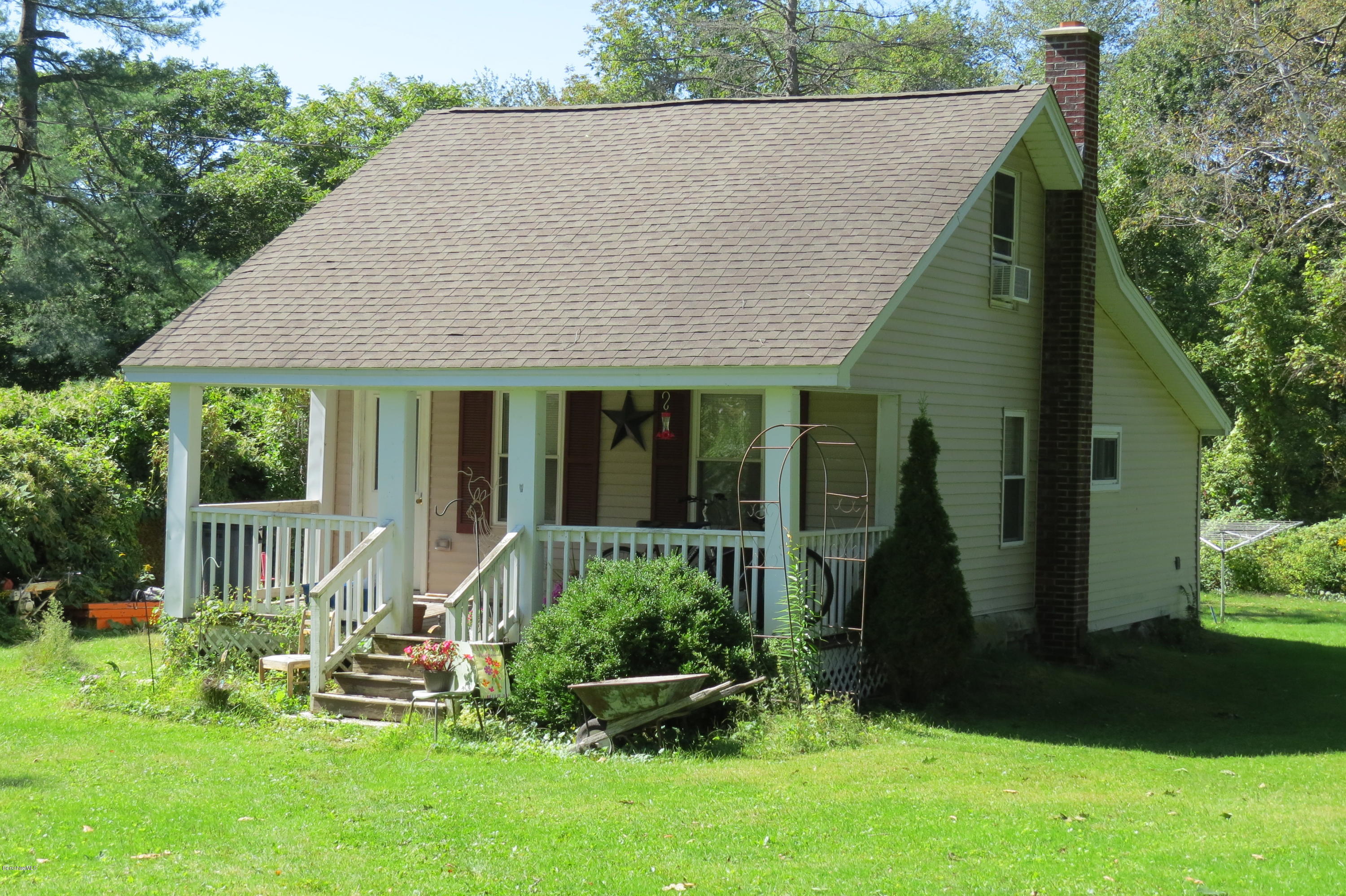 24 Glassworks Road Lanesborough, MA 01224 - Photo 1 of 5 IMG_6625