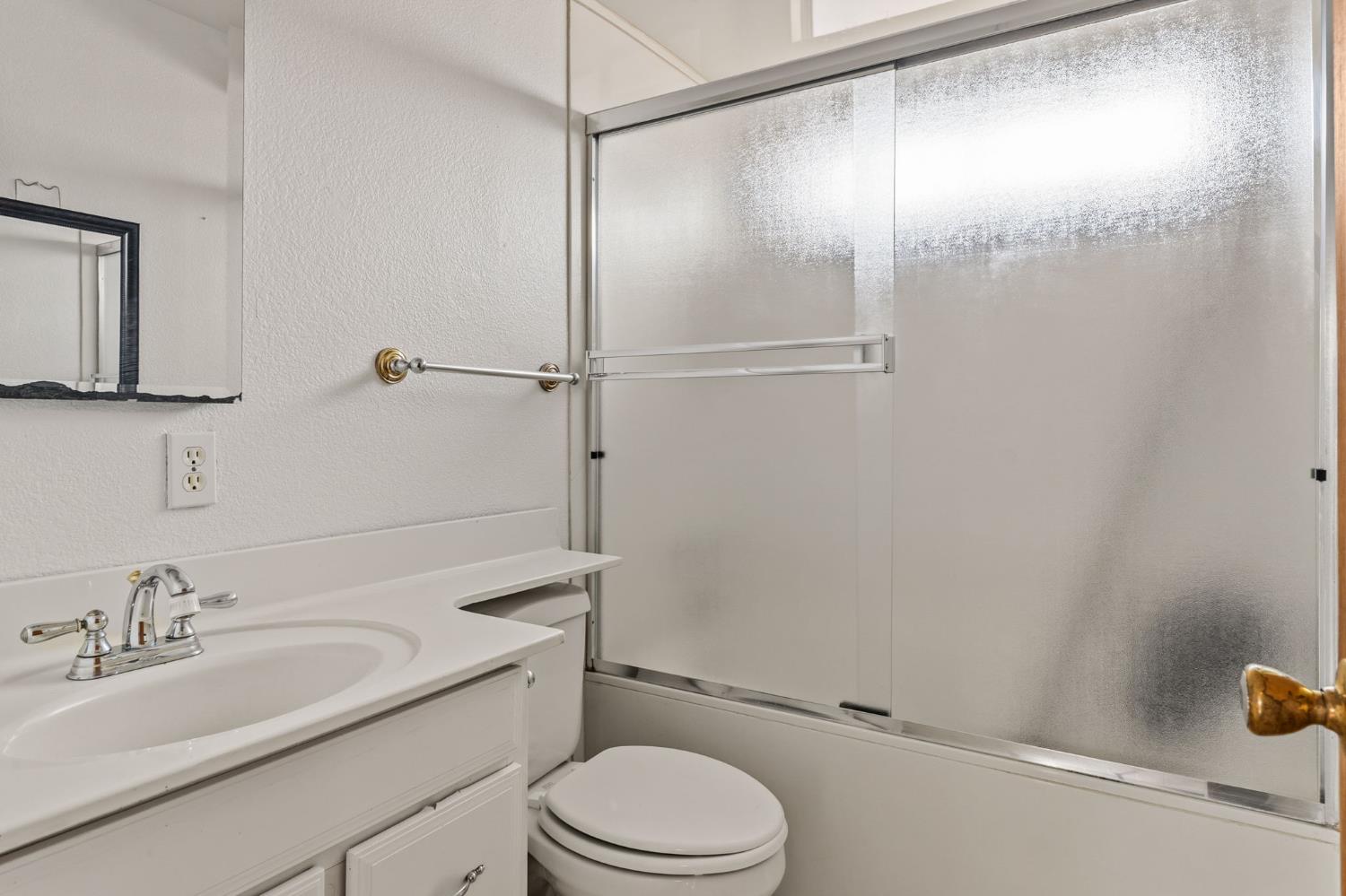 1805 Aloha Way Modesto, CA 95350 - Photo 16 of 24