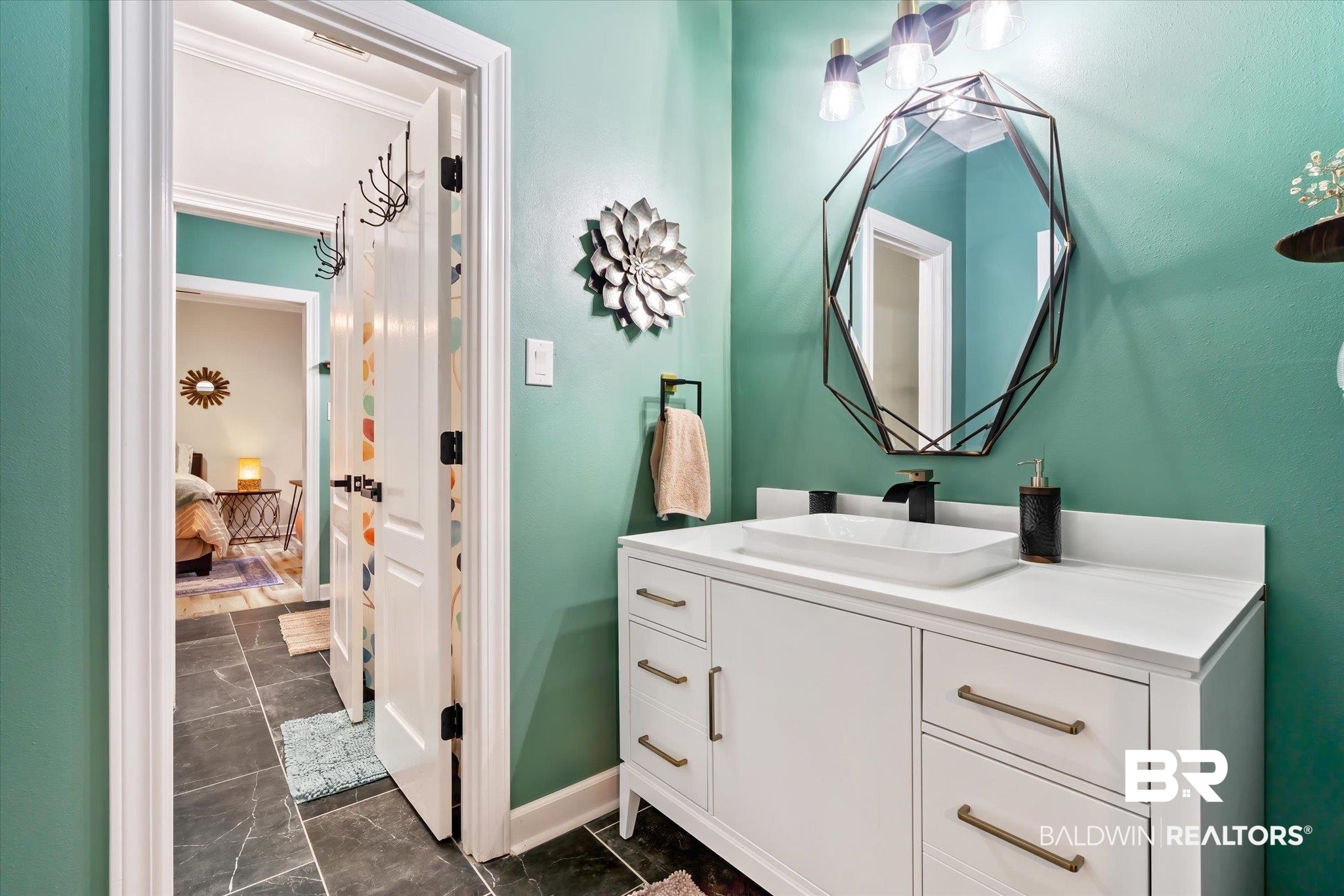 3600 Russells Lane Mobile, AL 36619 - Photo 21 of 43 Bathroom with vanity