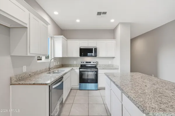 $450,000 | 2221 West Washington Street, Phoenix, AZ 85009