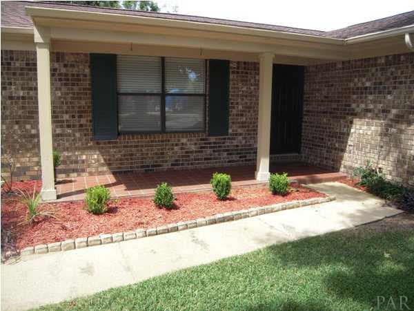 3011 Ranchette Square Gulf Breeze, FL 32563 - Photo 2 of 12 Front Porch
