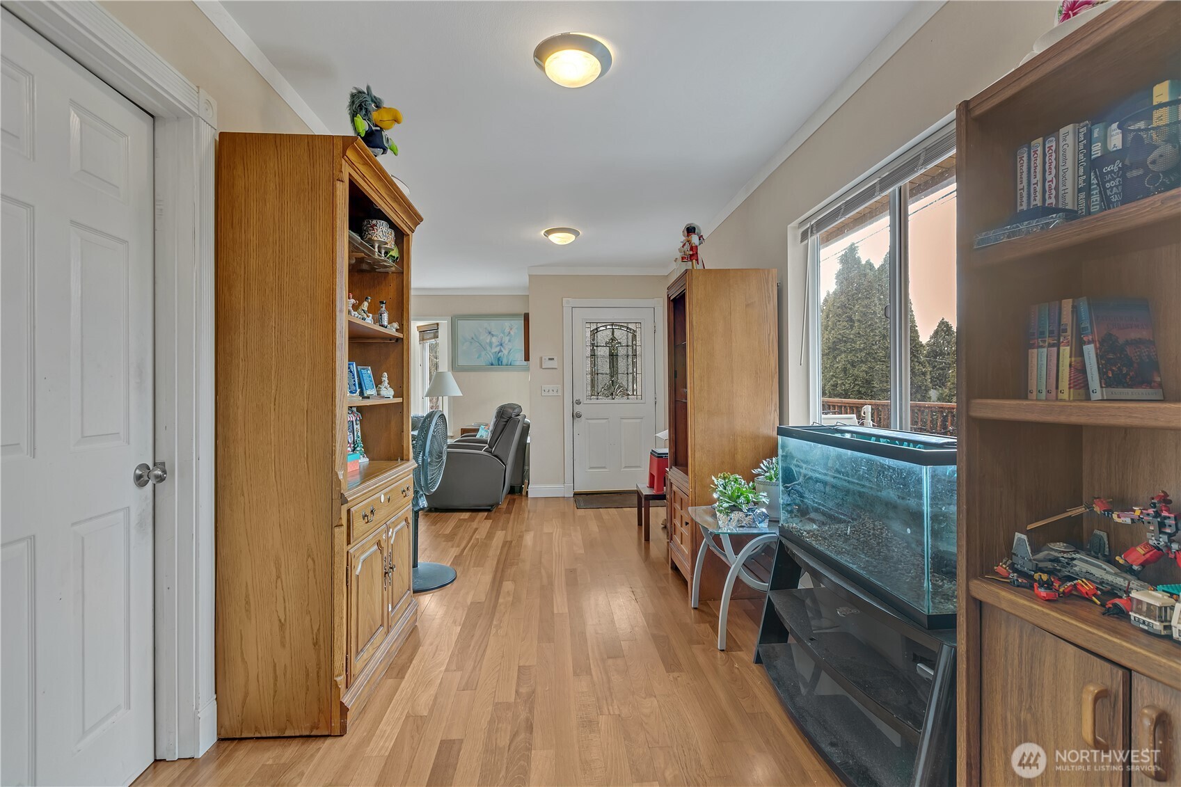 4110 Southwest Raymond Street Seattle, WA 98136 - Photo 8 of 21 Gallery Image 8