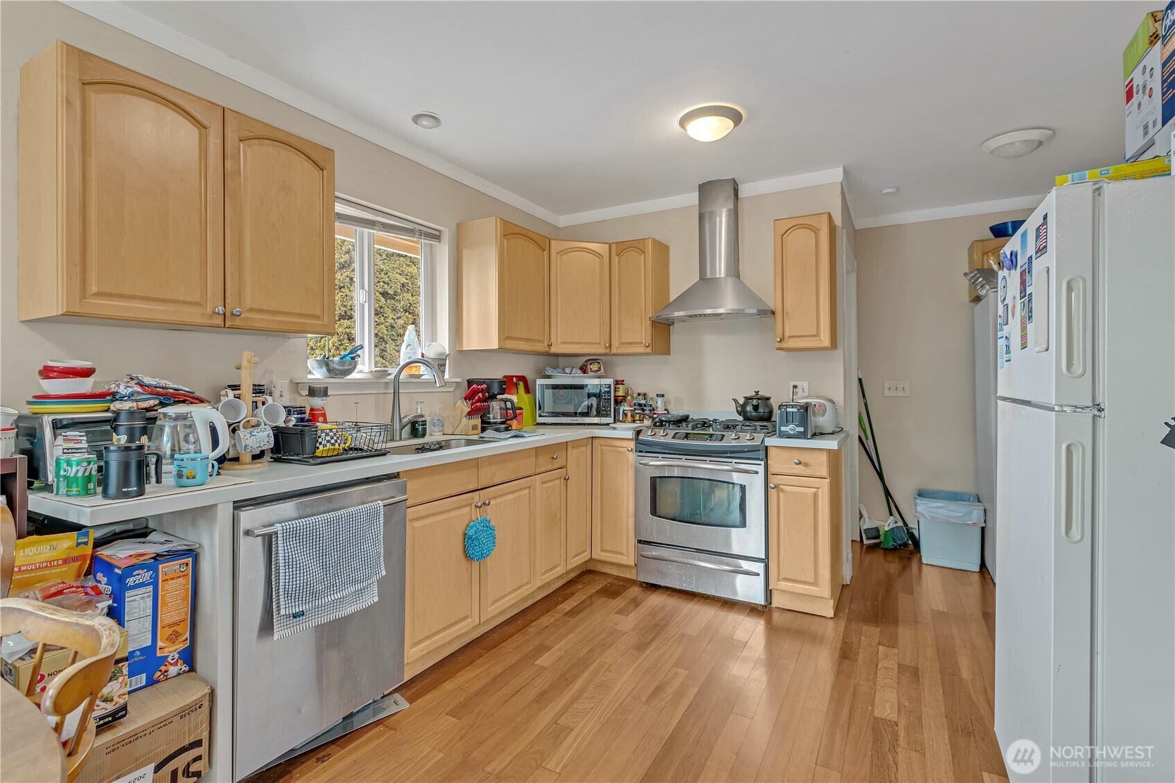 4110 Southwest Raymond Street Seattle, WA 98136 - Photo 10 of 21 Gallery Image 10