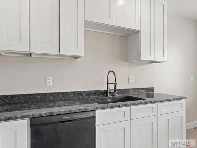 $750,000 | 9616 Violet Way, Lava Hot Springs, ID 83246