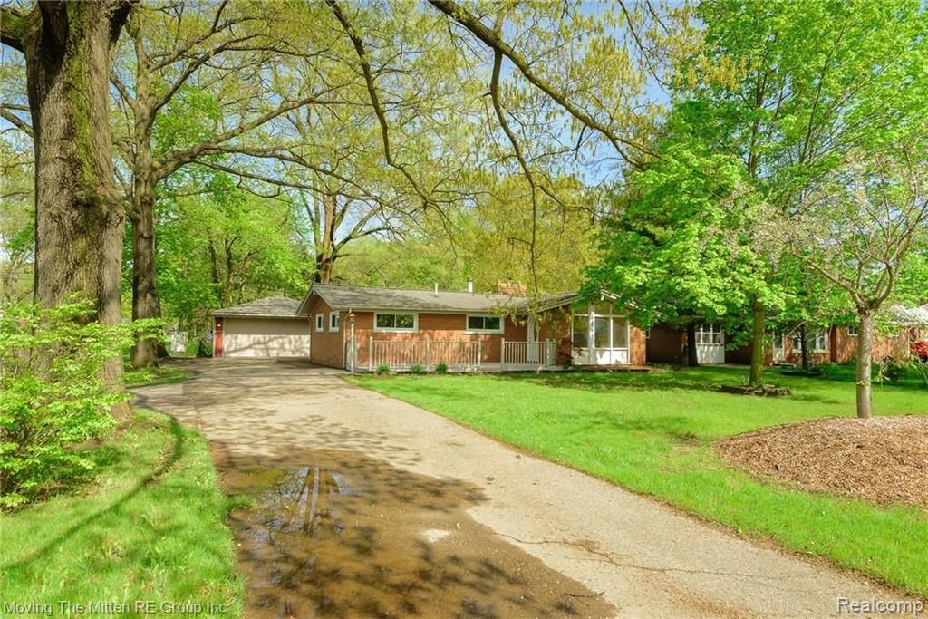 8431 Belleville Road Belleville, MI 48111 - Photo 33 of 42
