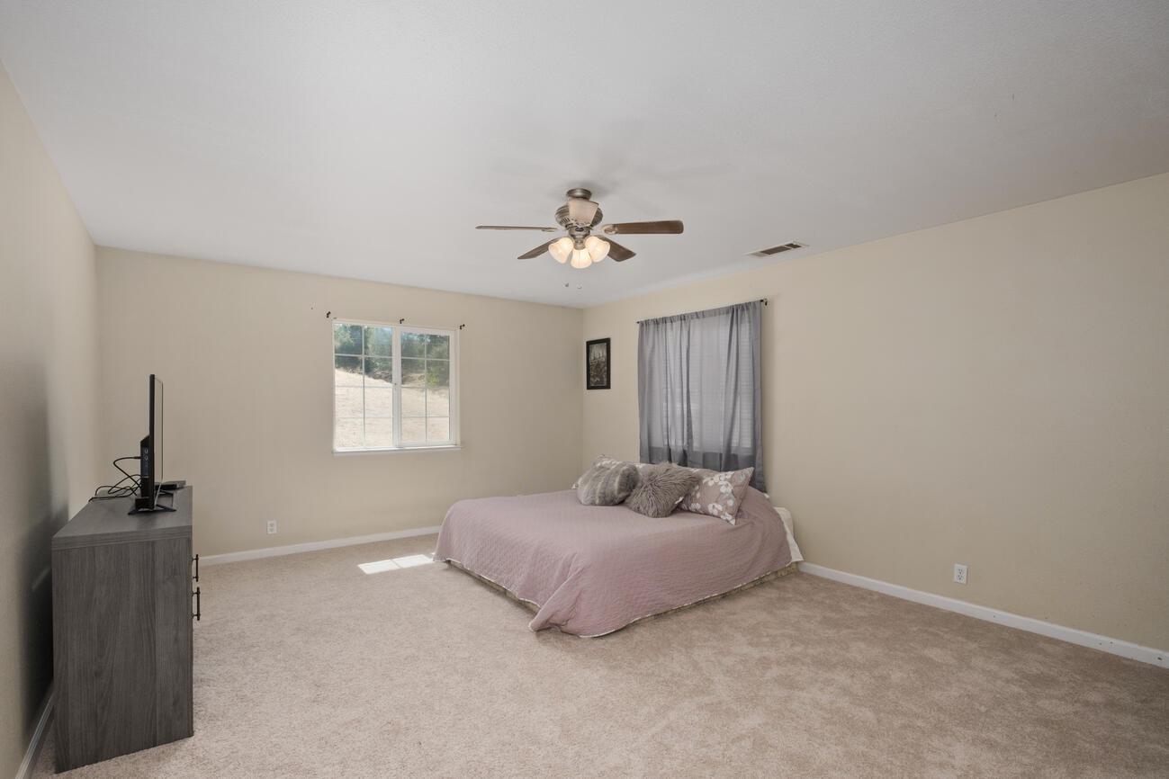 31081 Revis Road Coarsegold, CA 93614 - Photo 14 of 24 Gallery Image 14