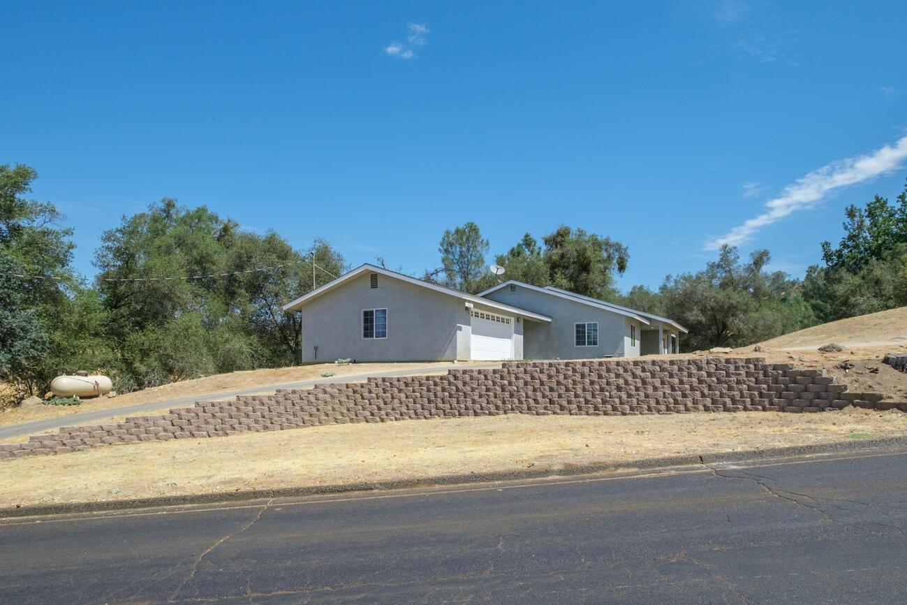 31081 Revis Road Coarsegold, CA 93614 - Photo 22 of 24 Gallery Image 22