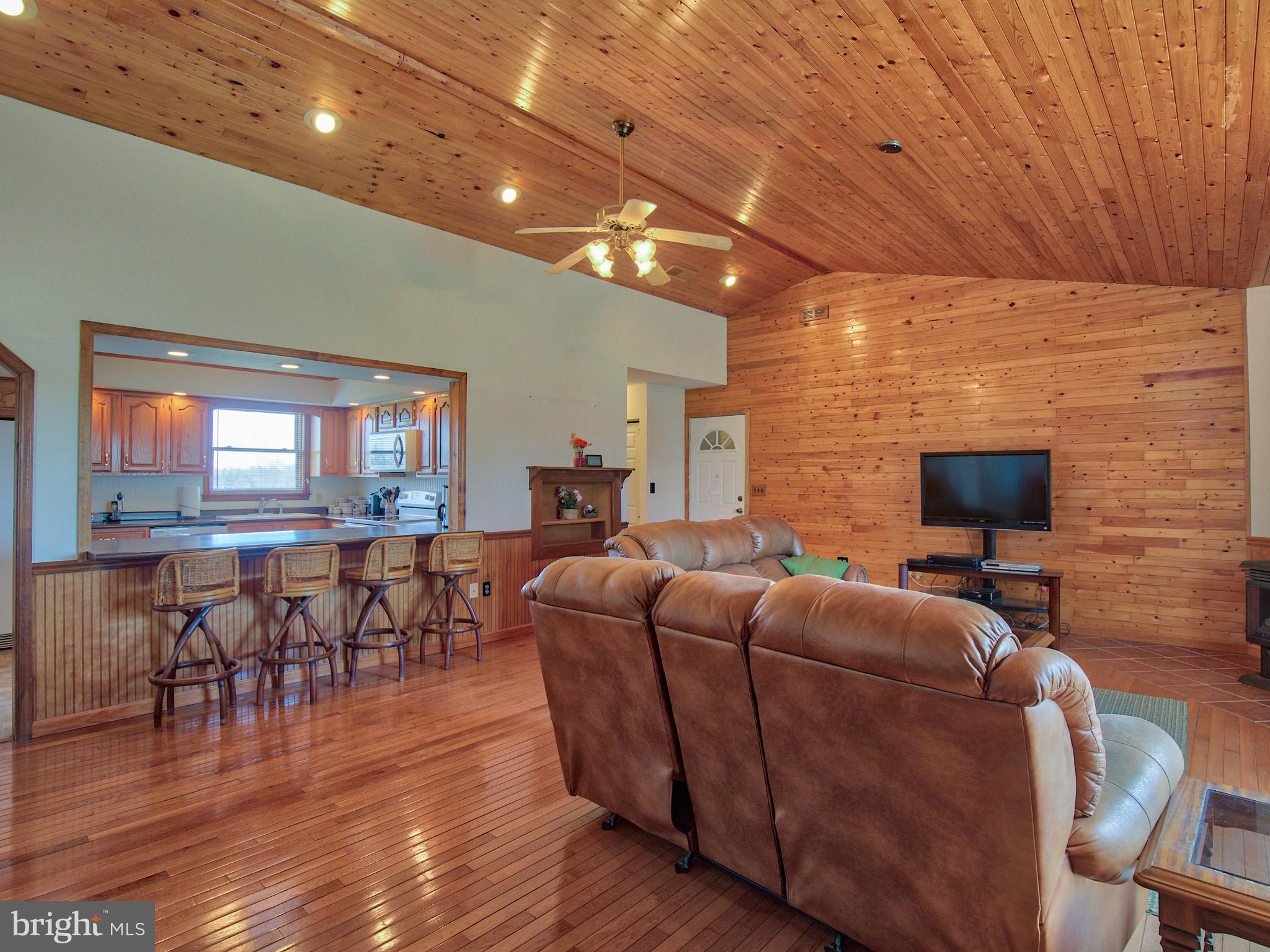 625 Summit Point Road Summit Point, WV 25446 - Photo 12 of 64 Gallery Image 12