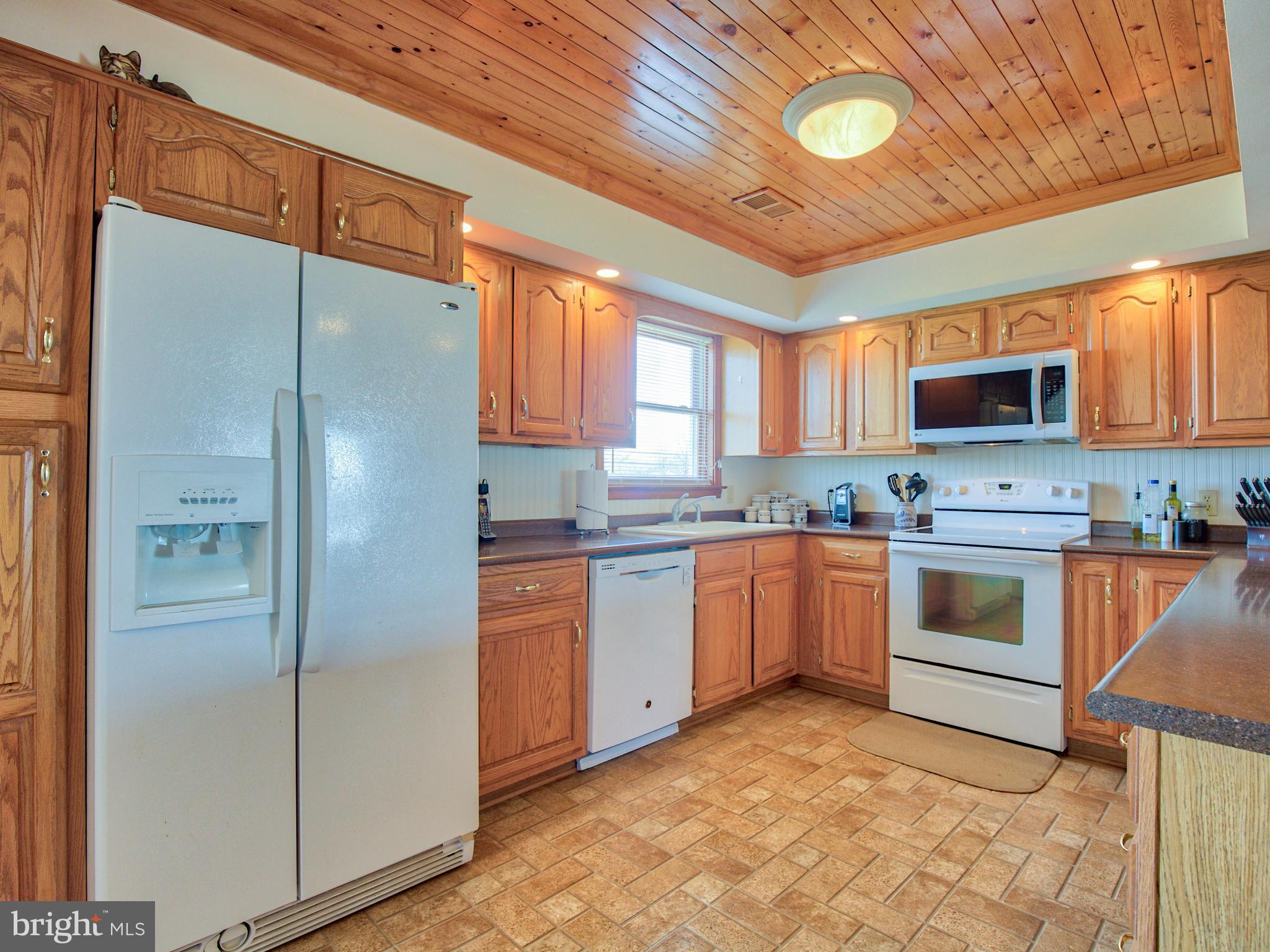 625 Summit Point Road Summit Point, WV 25446 - Photo 13 of 64 Gallery Image 13
