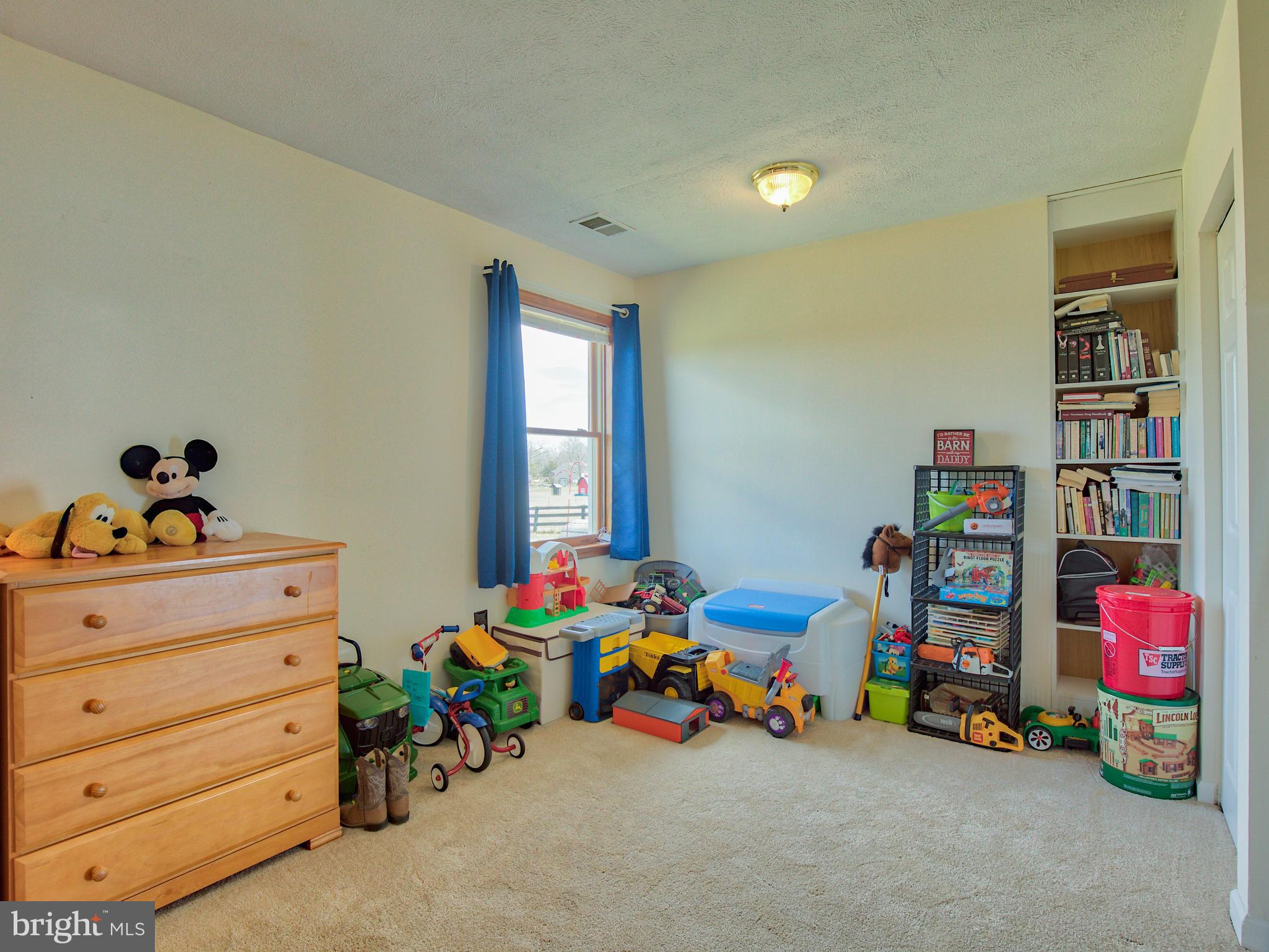 625 Summit Point Road Summit Point, WV 25446 - Photo 29 of 64 Gallery Image 29