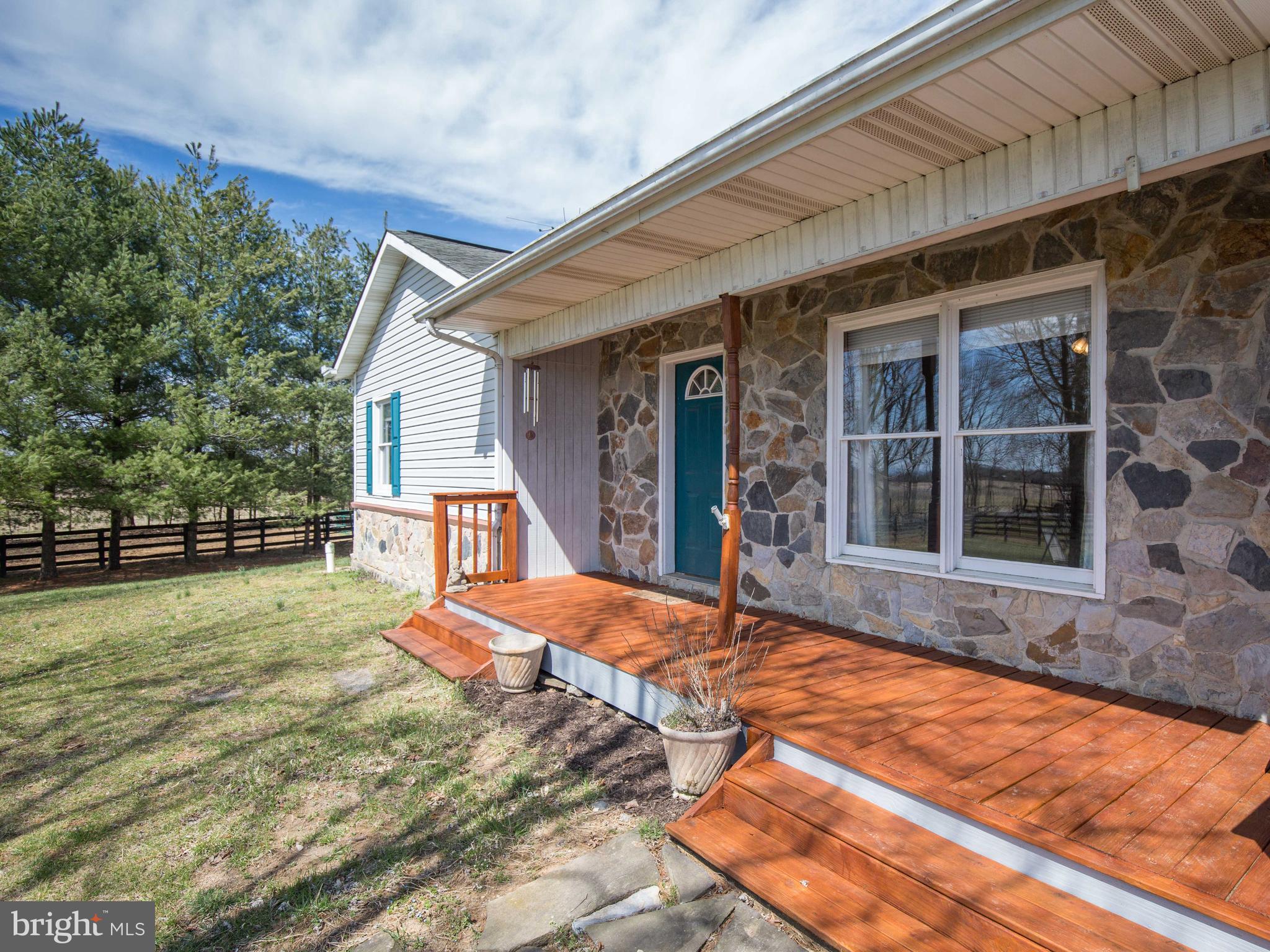 625 Summit Point Road Summit Point, WV 25446 - Photo 5 of 64 Gallery Image 5