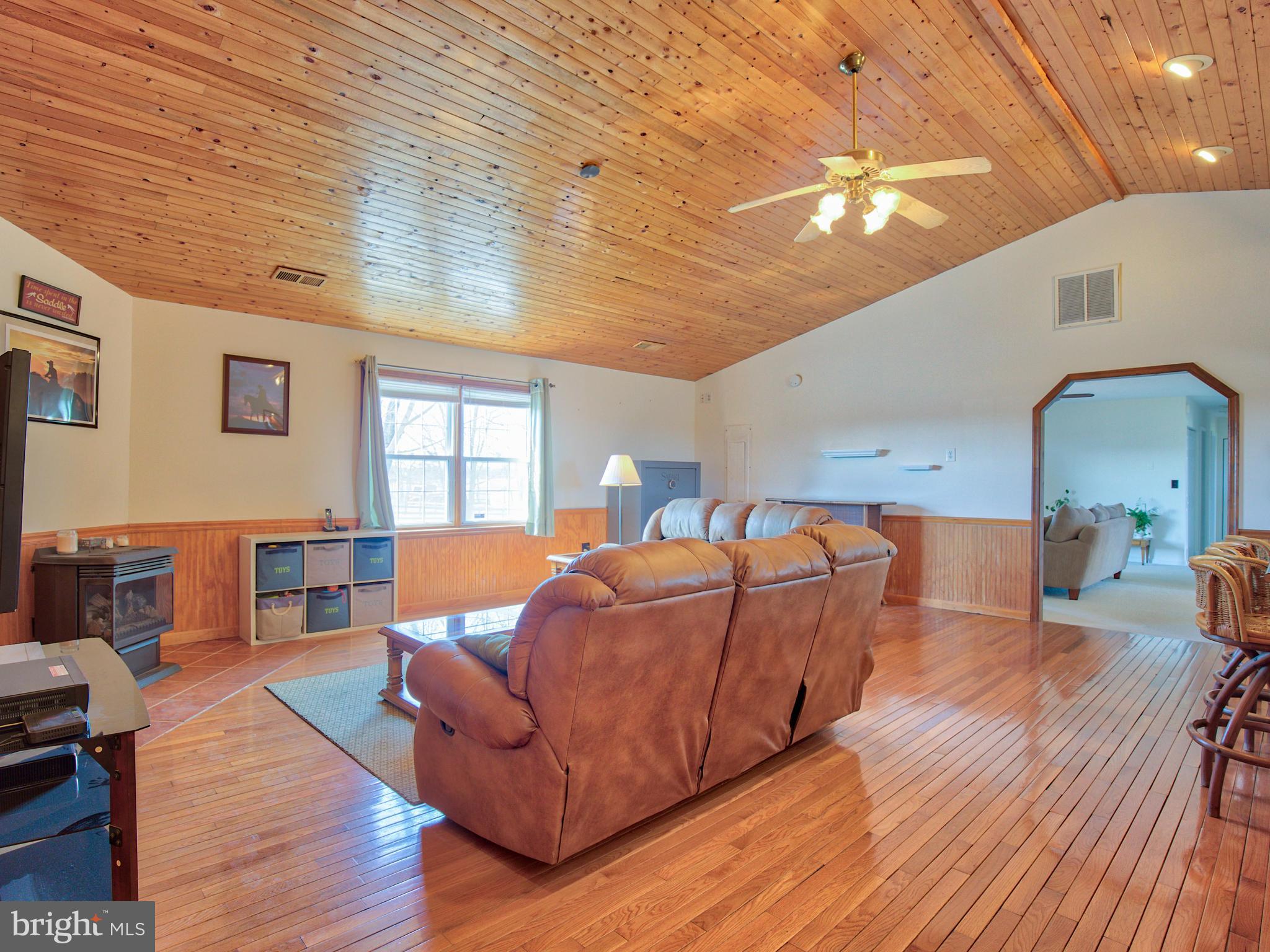 625 Summit Point Road Summit Point, WV 25446 - Photo 8 of 64 Gallery Image 8