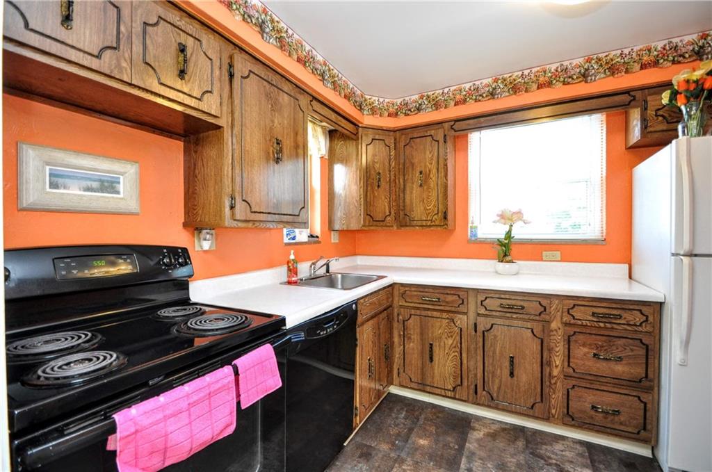 1114 Girard Road Pittsburgh, PA 15227 - Photo 14 of 24 Gallery Image 14