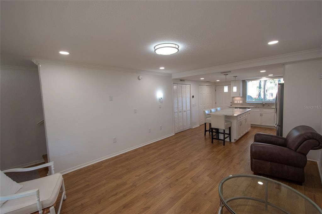 648 Cohen Way Sarasota, FL 34236 - Photo 15 of 34