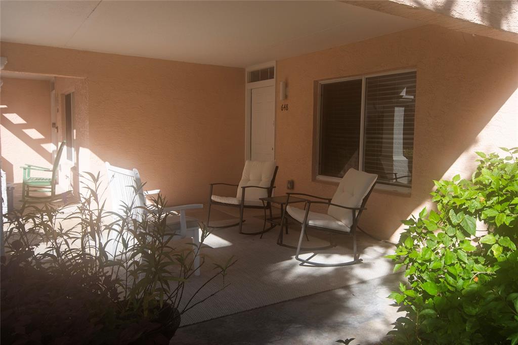 648 Cohen Way Sarasota, FL 34236 - Photo 29 of 34