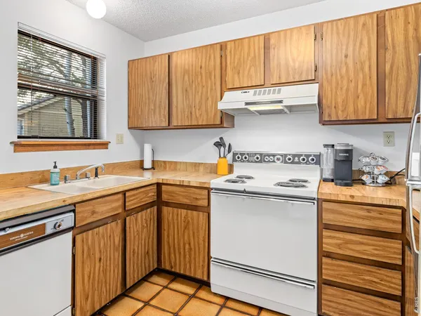 $449,000 | 321 Big Horn Drive, Unit 6, Estes Park, CO 80517