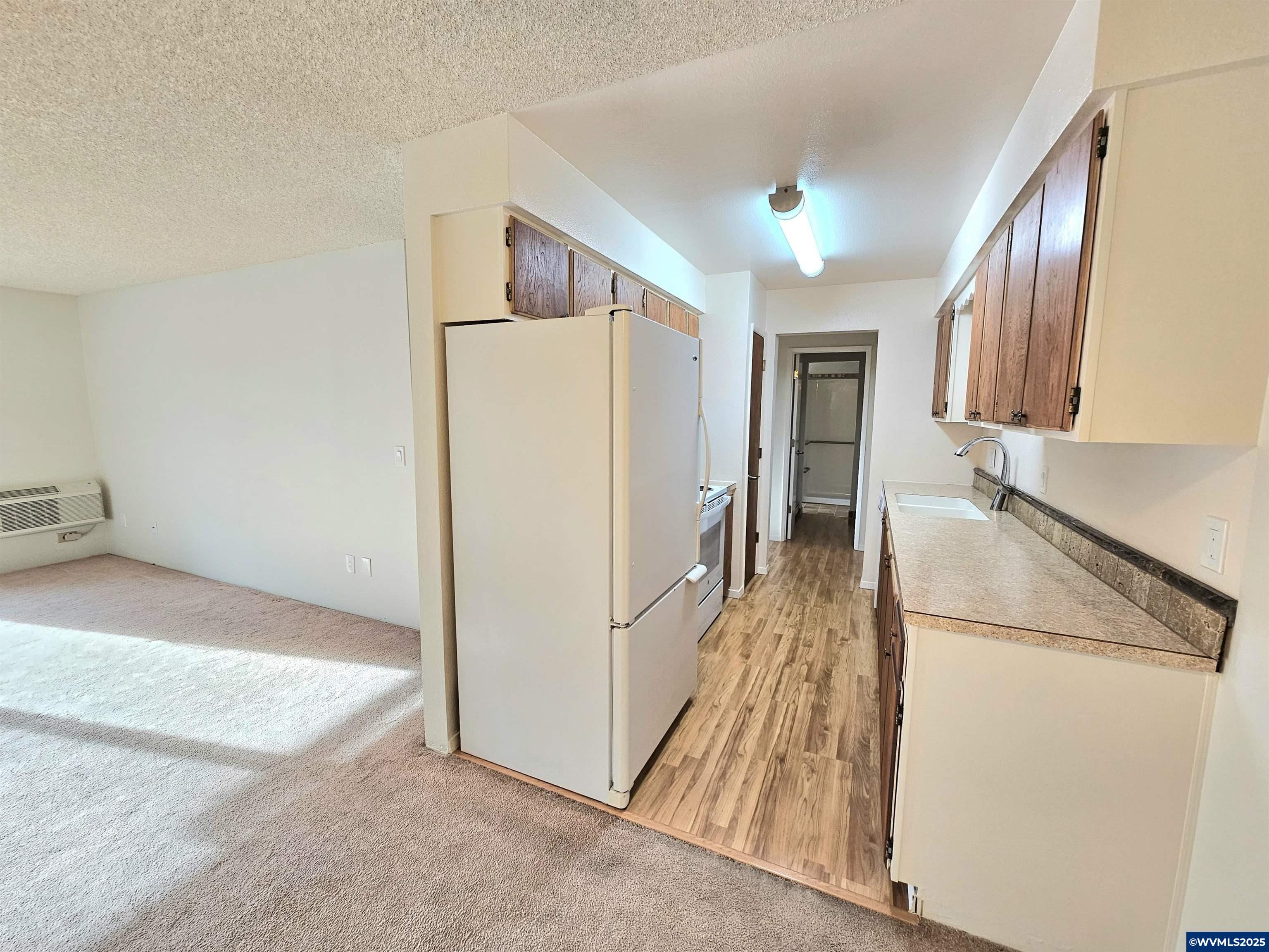 950 Evergreen Road, Unit 207 Woodburn, OR 97071 - Photo 20 of 33