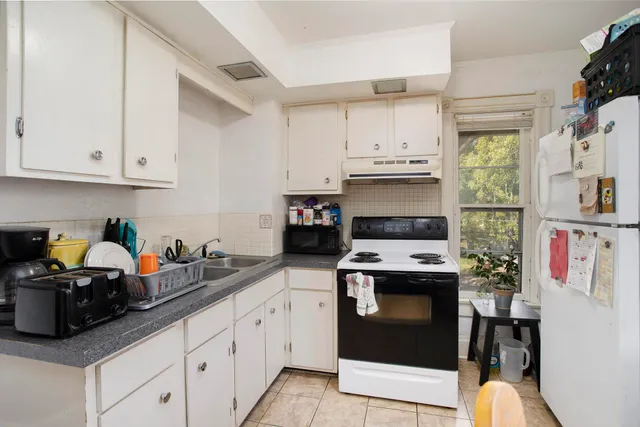 $159,900 | 410 Bidwell Street, Albion, MI 49224