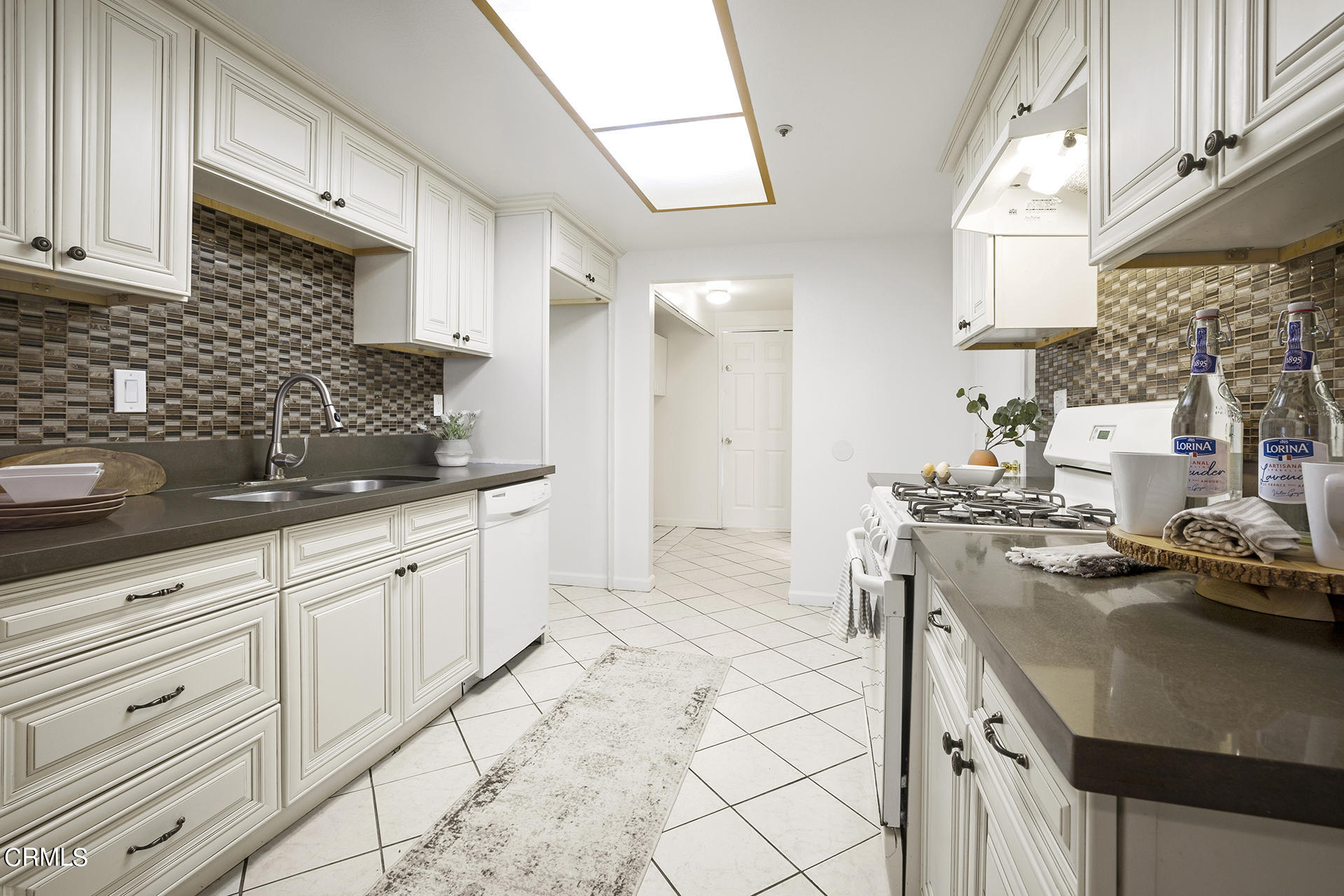 521 West Duarte Road, Unit E Monrovia, CA 91016 - Photo 6 of 16 4W6A1961_26Web