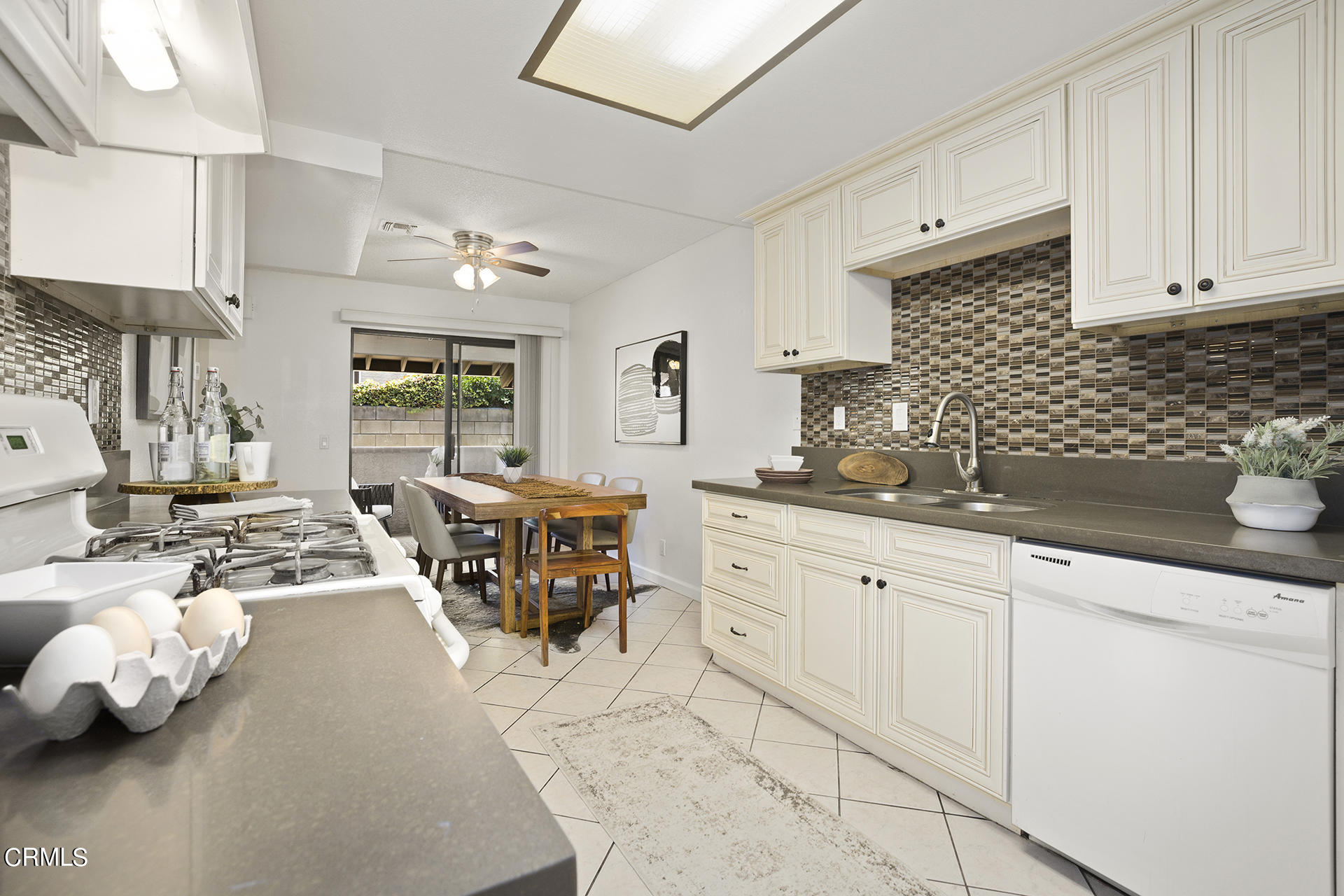 521 West Duarte Road, Unit E Monrovia, CA 91016 - Photo 7 of 16 4W6A1968_31Web