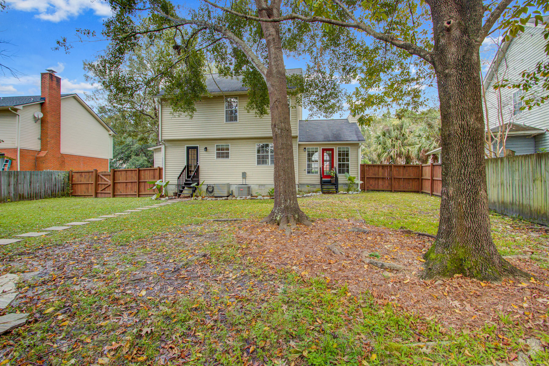 151 Winding Rock Road Goose Creek, SC 29445 - Photo 2 of 33 151 Winding Rock Rd, Goose Creek SC (32)