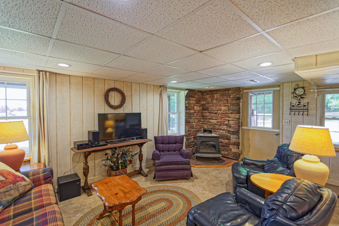 881 Timber Ridge Road Fairfield, VA 24435 - Photo 37 of 49 37