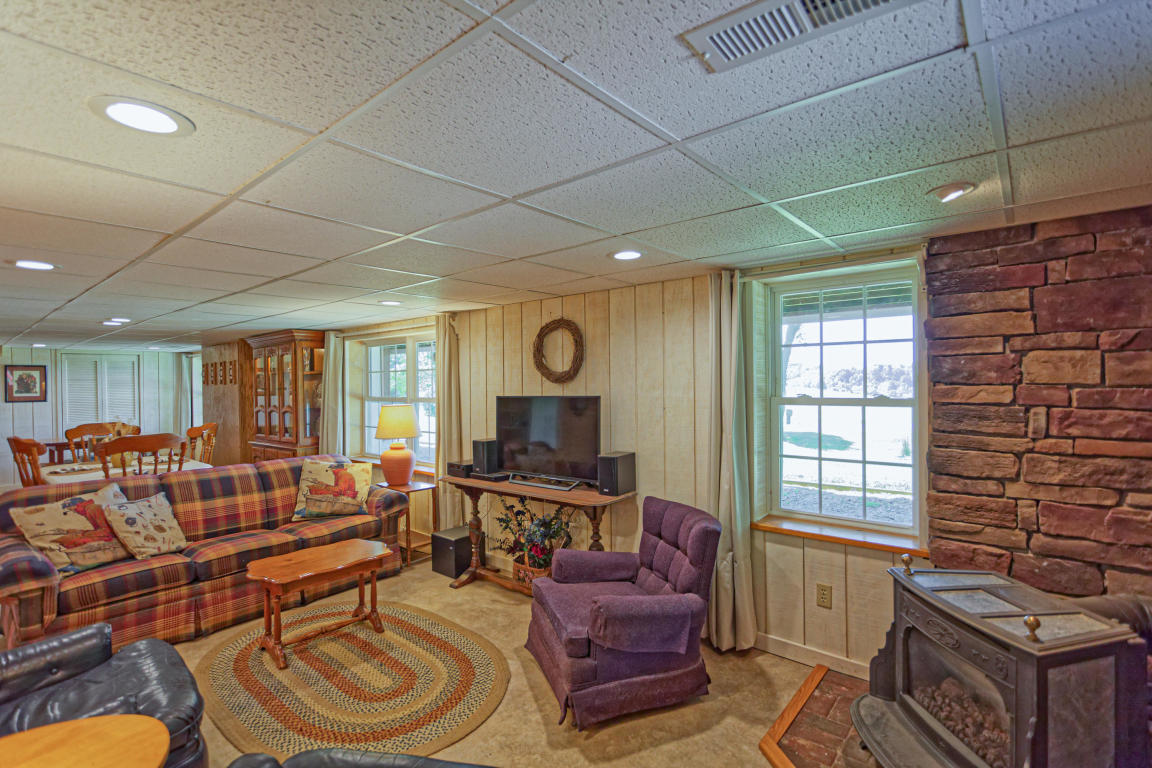 881 Timber Ridge Road Fairfield, VA 24435 - Photo 39 of 49 39