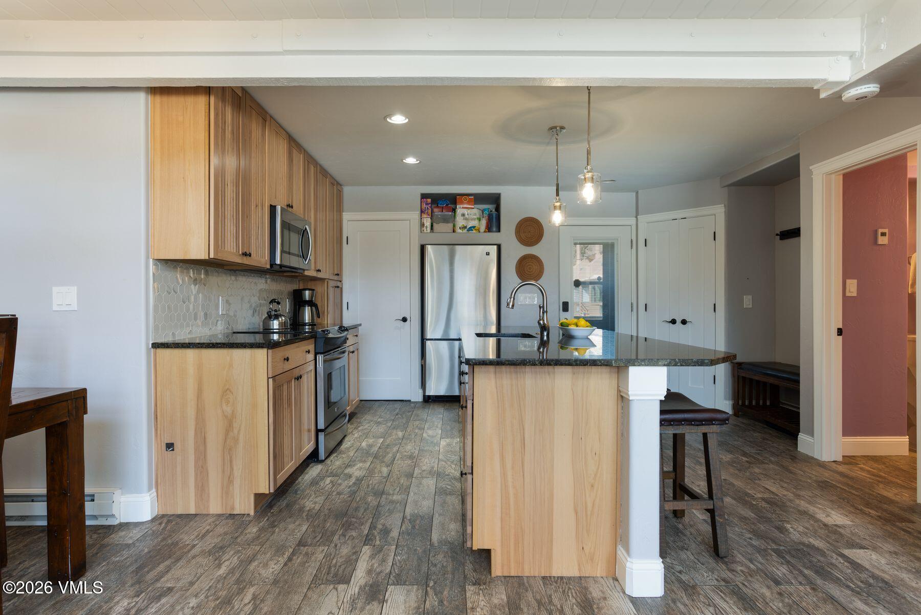 3971 Big Horn Road, Unit 7I Vail, CO 81657 - Photo 11 of 41 Kitchen