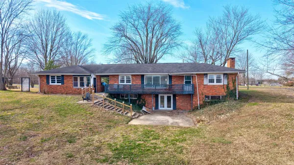 $499,000 | 1235 Timber Ridge Drive, Huntingburg, IN 47542