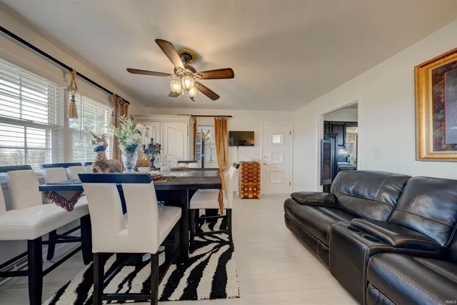 $570,000 | 1235 Timber Ridge Drive, Huntingburg, IN 47542