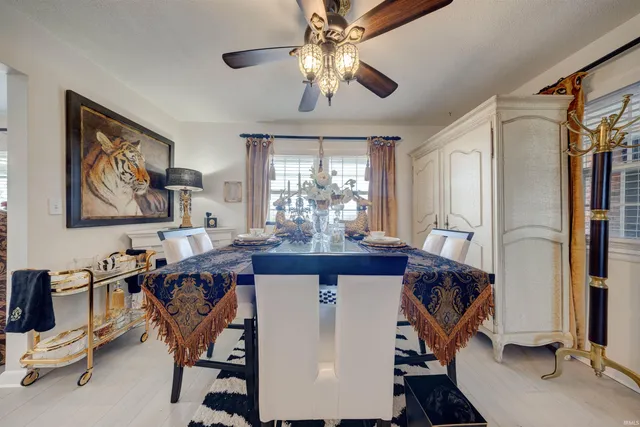 $570,000 | 1235 Timber Ridge Drive, Huntingburg, IN 47542