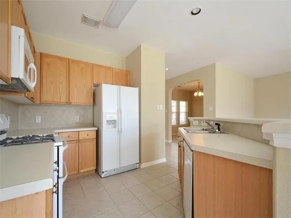 $2,600 | 13533 Oregon Flat Trail, Austin, TX 78727