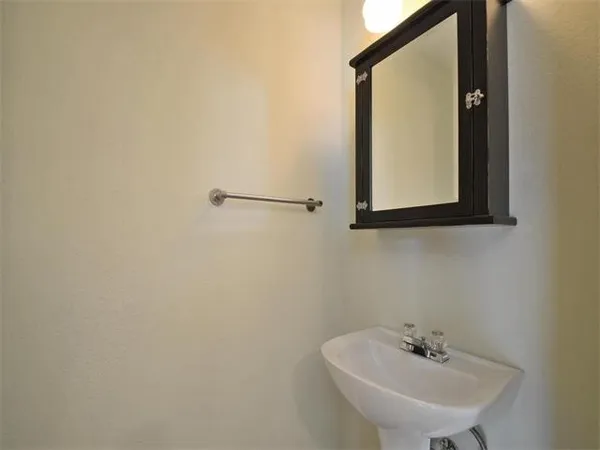 $2,600 | 13533 Oregon Flat Trail, Austin, TX 78727