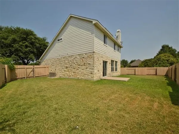 $2,600 | 13533 Oregon Flat Trail, Austin, TX 78727